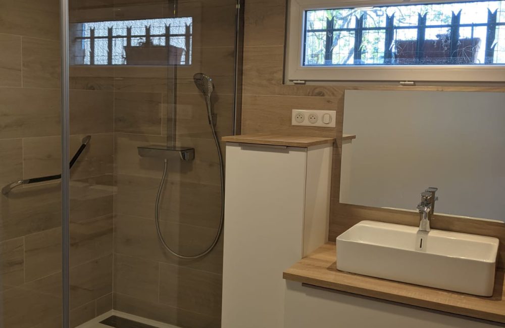 Cuisimo Cuisiniste Balan salle de bain 01